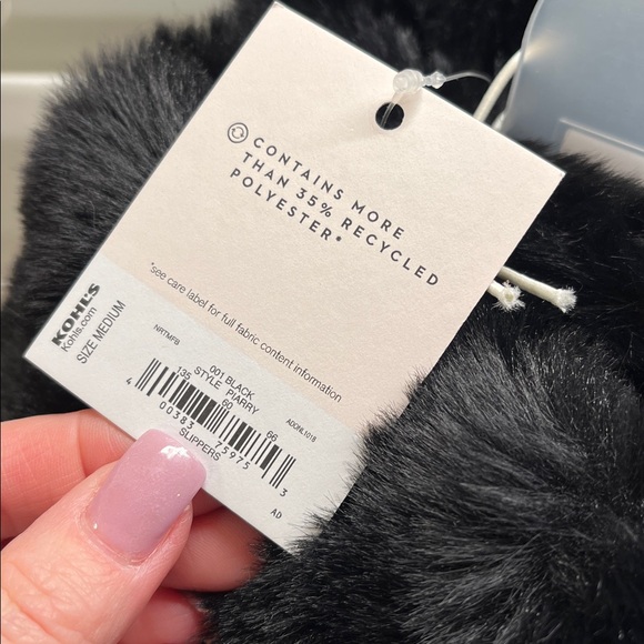 Lauren Conrad Faux Black Fur Bootie Slippers Size M NWT - Picture 6 of 6